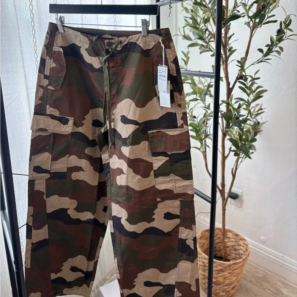 Good American Parachute Pants Fatigue Green Camo Size S NWT - Picture 1 of 1